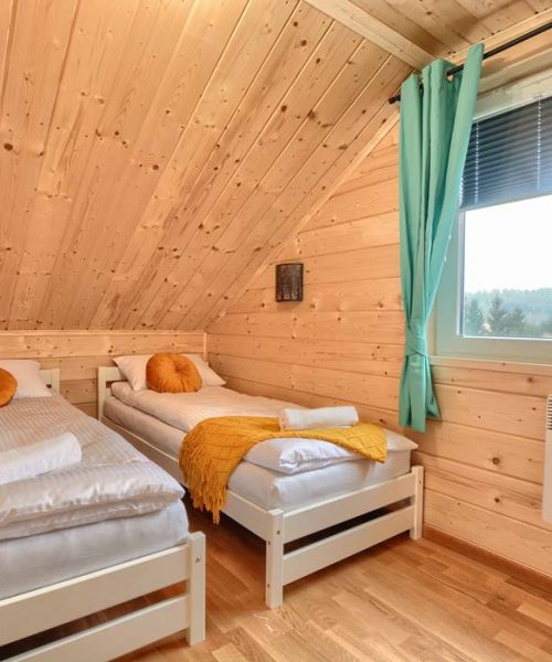 sypialnia pojedyncza mniejszy domek przystanek skandynawia